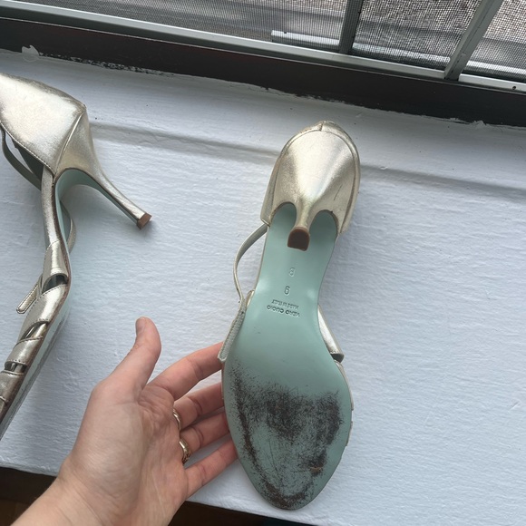 Cynthia Rowley Gold Strappy Hells - Picture 5 of 6